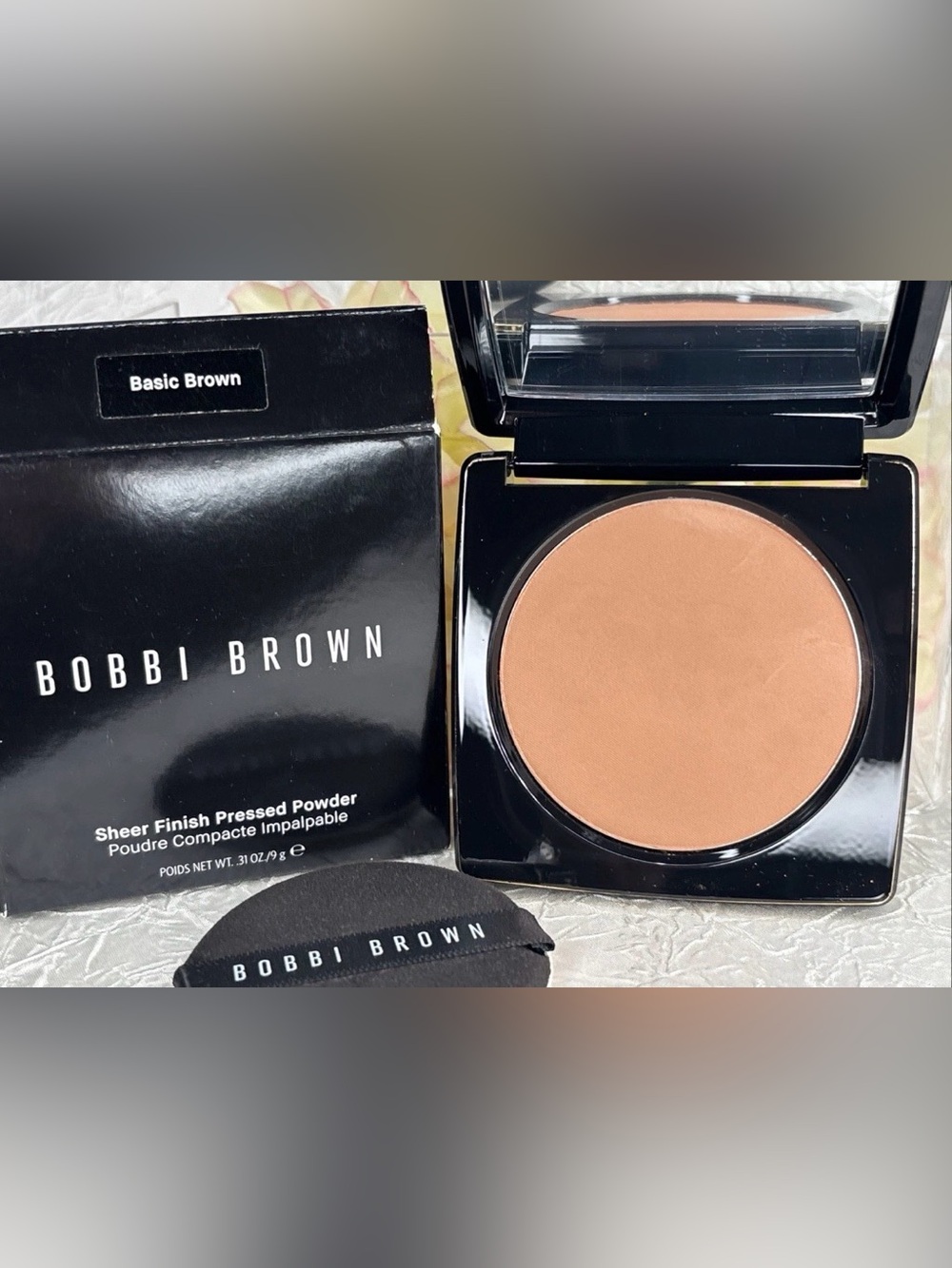 Bobbi Brown Sheer Finish Pressed Powder - Basic Brown - Full Size NIB